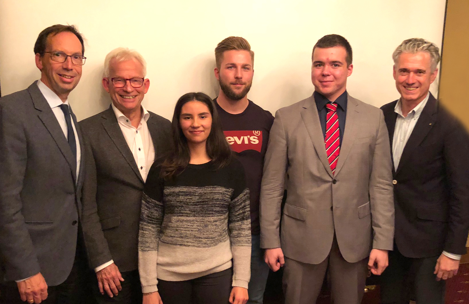 Die nominierten Kandidaten 2018 und die Vorstandsmitglieder der Stiftung des Rotary-Club Wesel-Dinslaken